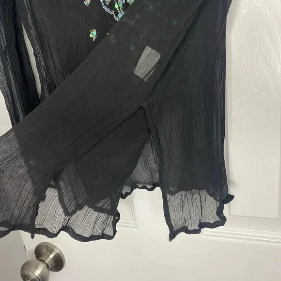 Venus sheer blouse - Picture 7 of 10